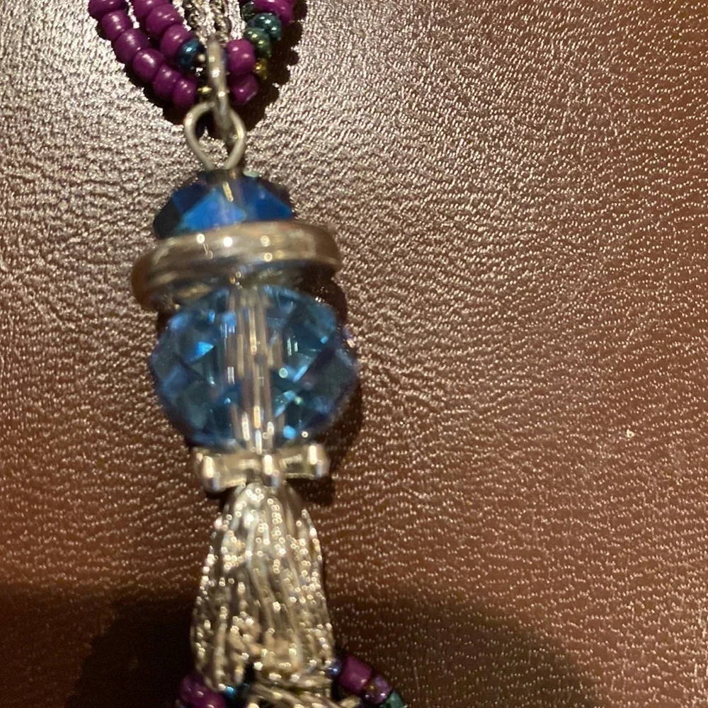 BREATH taking Triple strand necklace with long tassels - Picture 4 of 5